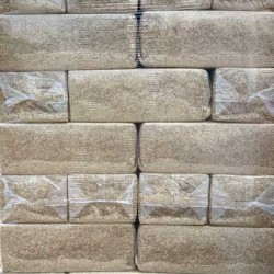 Pure Green Flax Bedding (£7.92 per bale for a pallet of 54)
